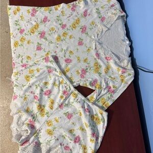 PINK Victoria's Secret Lace Trim Top